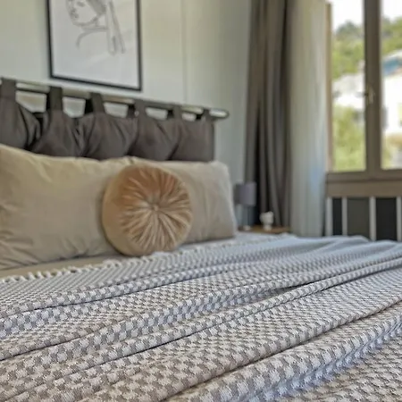 Pandora Hotell 3*